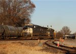 NS 4194 leads train 744 westbound